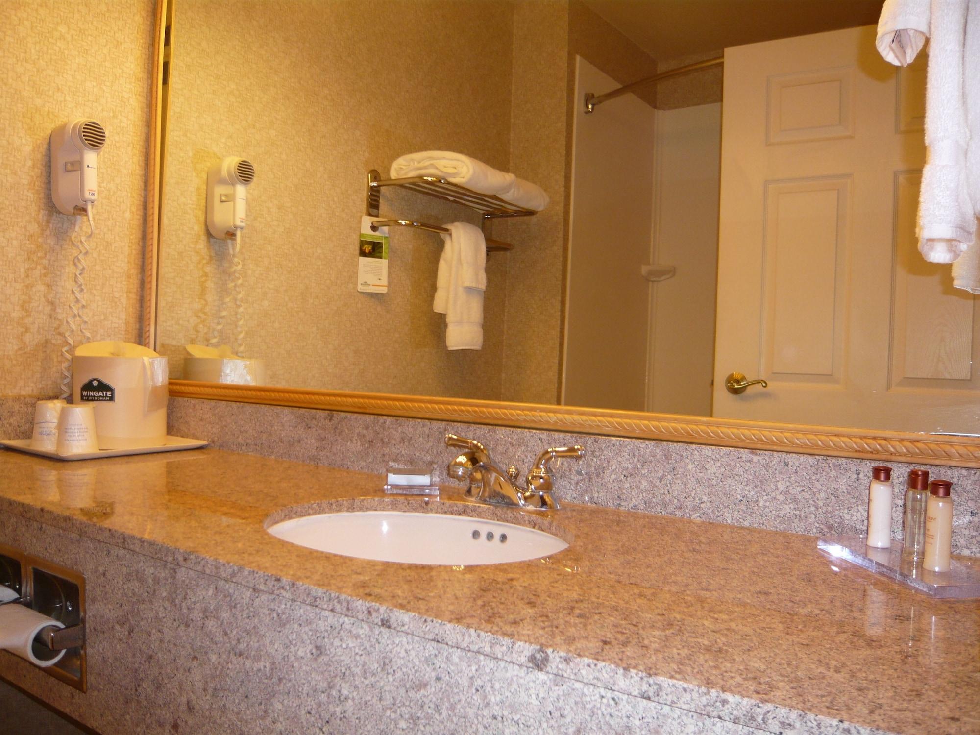 Wingate By Wyndham - Streetsboro Hotel Exterior photo