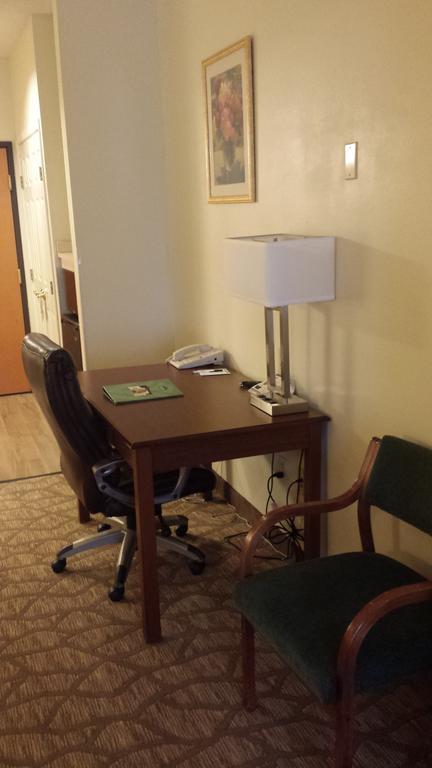 Wingate By Wyndham - Streetsboro Hotel Room photo
